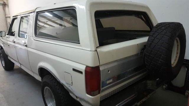 1989 Ford Bronco 4-door - photo 3