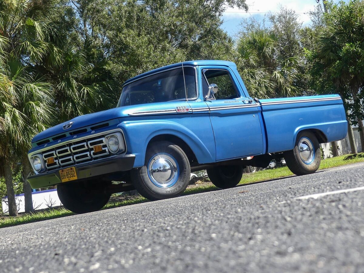 Custom Cab Short Bed F100! 262 engine, 3-speed manual, tonneau cover, PS! 1964 Ford F100 Custom Cab