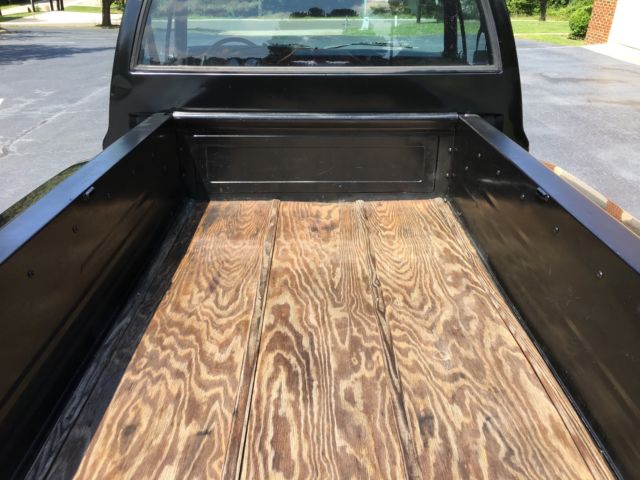 1985 Chevrolet C-10 Custom Cab Step Side Short Bed - photo 13