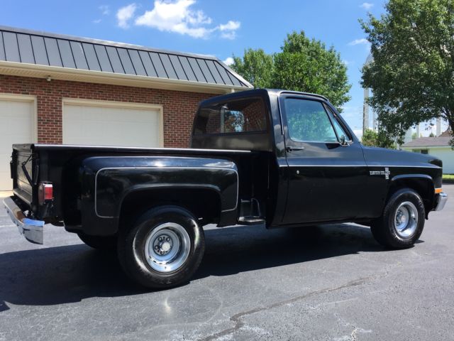 1985 Chevrolet C-10 Custom Cab Step Side Short Bed - photo 6