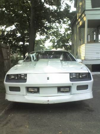 1985 Chevrolet Camaro IROC Z28 - photo 3