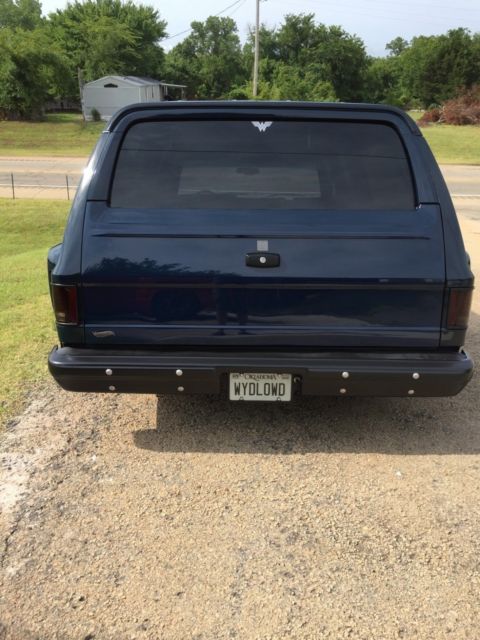 1985 Chevrolet Suburban - photo 6