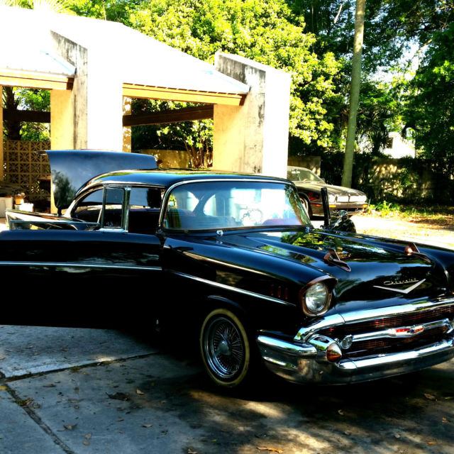 1957 Chevrolet Bel Air 2 dr hard top lowrider - photo 5