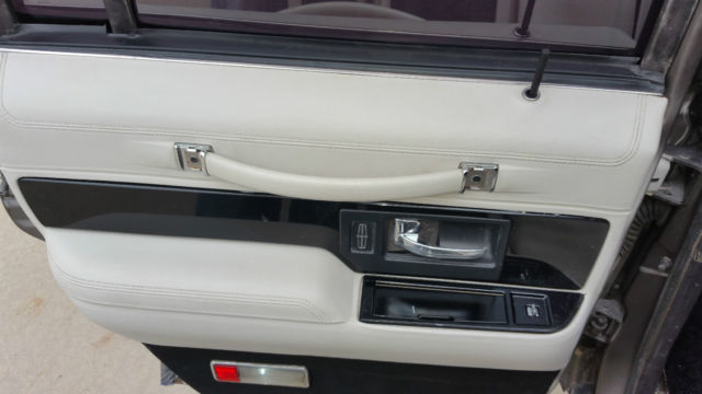 1994 Lincoln Town Car Limo - photo 13