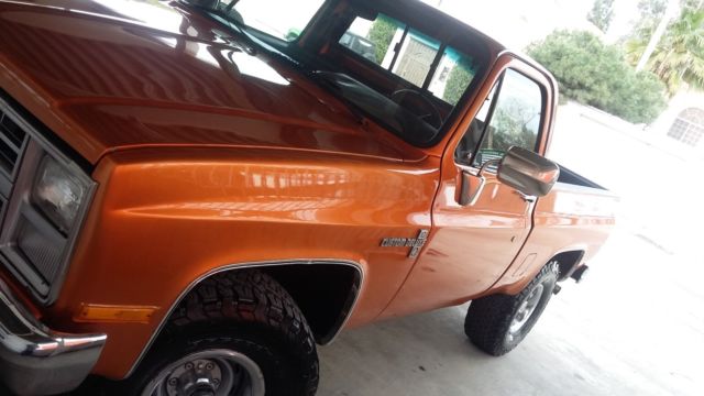 1987 Chevrolet C-10 pick up - photo 2