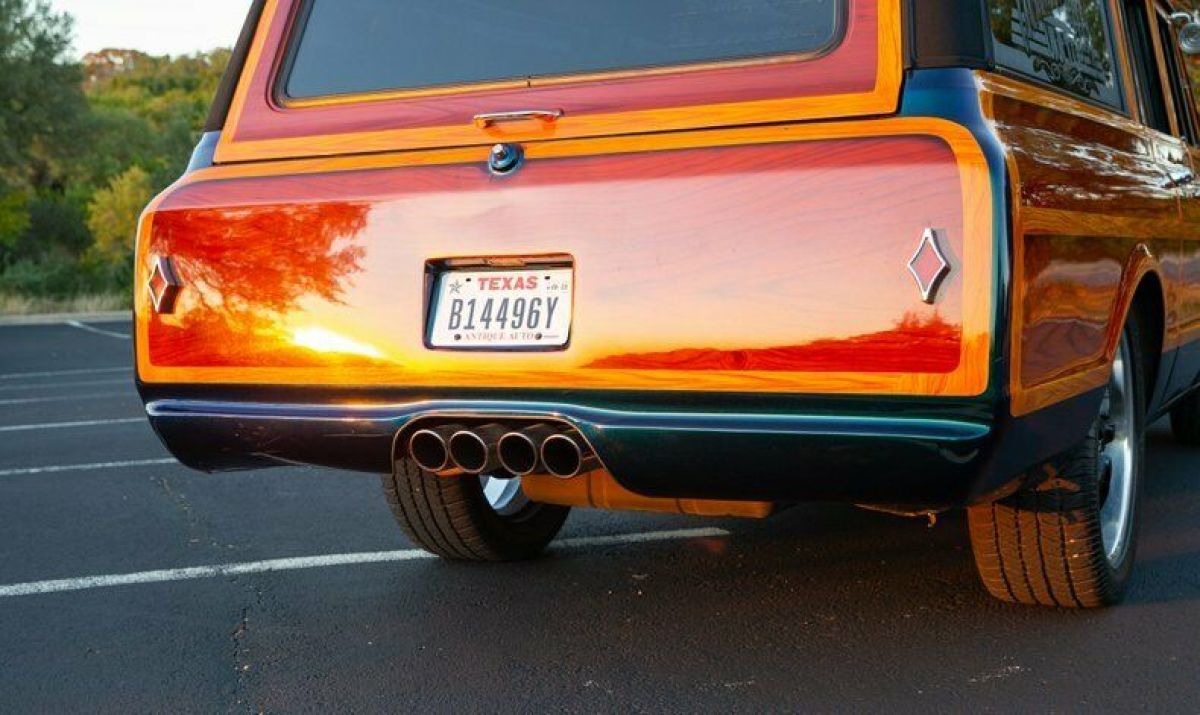 1970 Chevrolet Suburban - photo 12