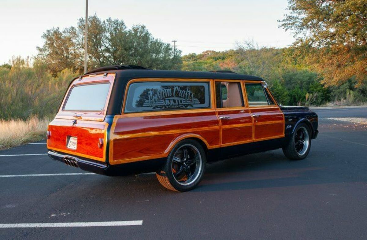 1970 Chevrolet Suburban - photo 3