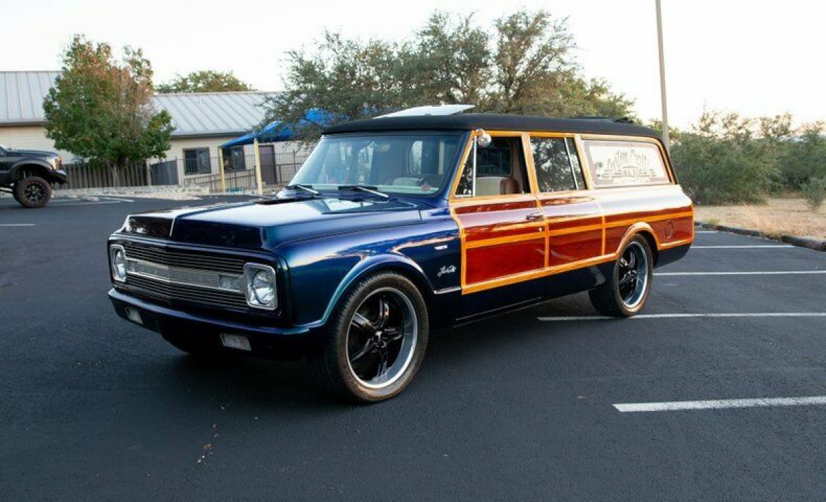 1970 Chevrolet Suburban - photo 7