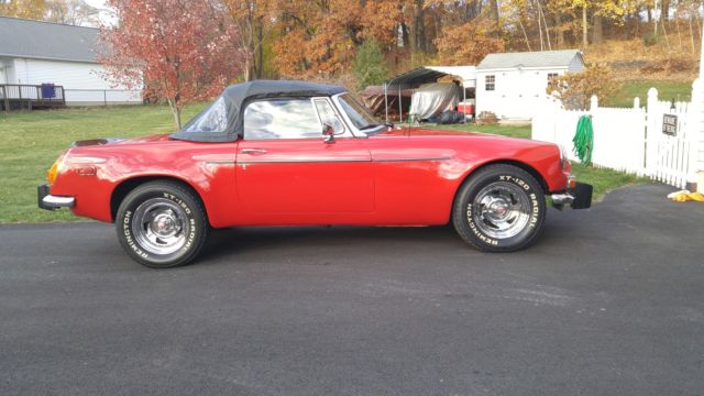 1974 MG MGB - photo 2
