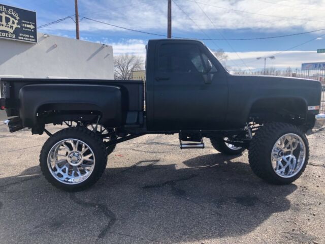 1986 Chevrolet C/K Pickup 1500 - photo 3