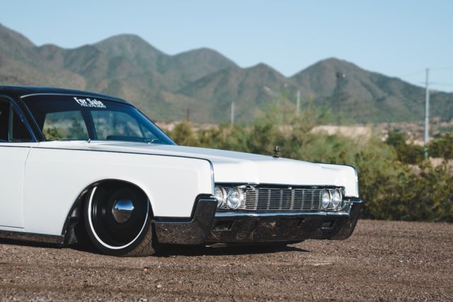 1967 Lincoln Continental - photo 2