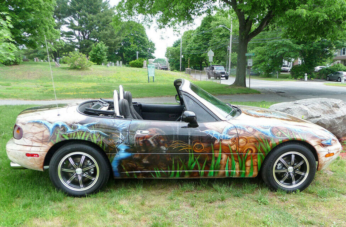 CUSTOM MAZDA CONVERTIBLE - UNIQUE ORIGINAL AIR BRUSHED PAINT - SAFARI THEME RIDE 1994 Mazda MX-5 Miata