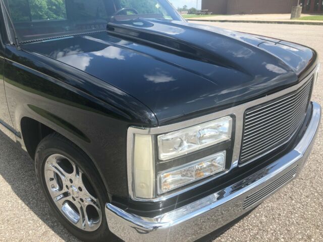 1990 GMC Sierra 1500 SLE Low miles. 40+ pics & video. - photo 11