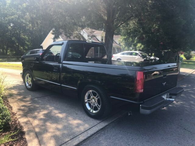 1990 GMC Sierra 1500 SLE Low miles. 40+ pics & video. - photo 3
