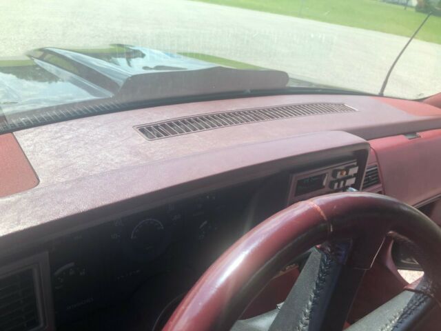 1990 GMC Sierra 1500 SLE Low miles. 40+ pics & video. - photo 6