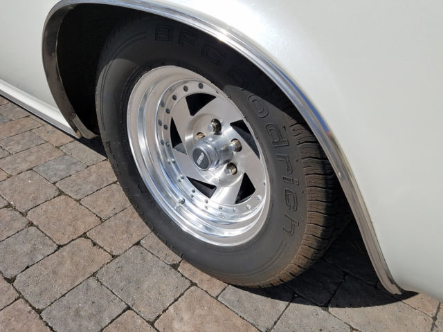 1964 Chrysler 300 Series 330K - photo 8