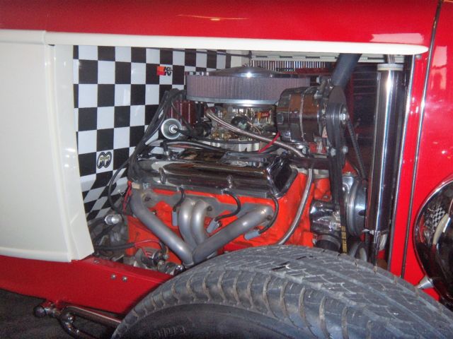 1932 Ford Roadster - photo 5
