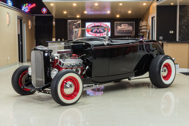 Custom Roadster! Fiberglass Body, 396ci V8, TH400 Automatic, Disc, TCI Chassis 1932 Ford Roadster