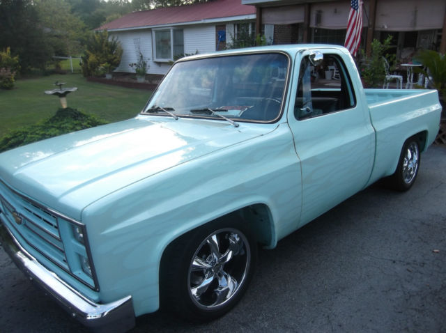 CUSTOM SHOW QUALITY C10,TOTAL GROUND OFF RESTO,,BETTER THAN NEW 1981 Chevrolet C-10