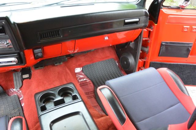 1990 Chevrolet Suburban - photo 6