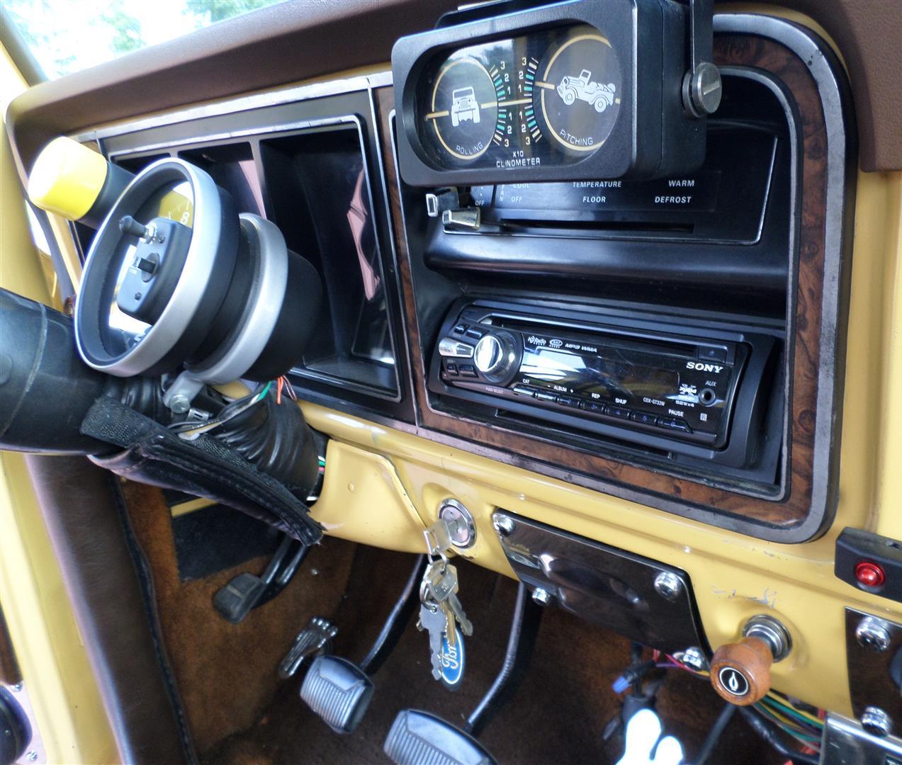 1974 Ford F-250 Dump Bed - photo 6