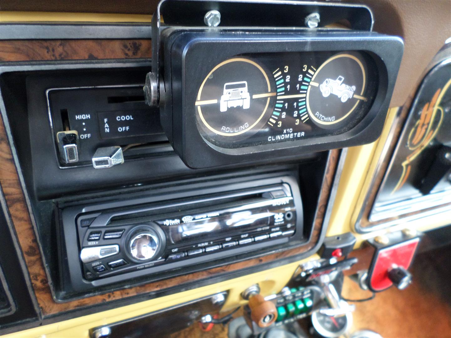 1974 Ford F-250 Dump Bed - photo 7