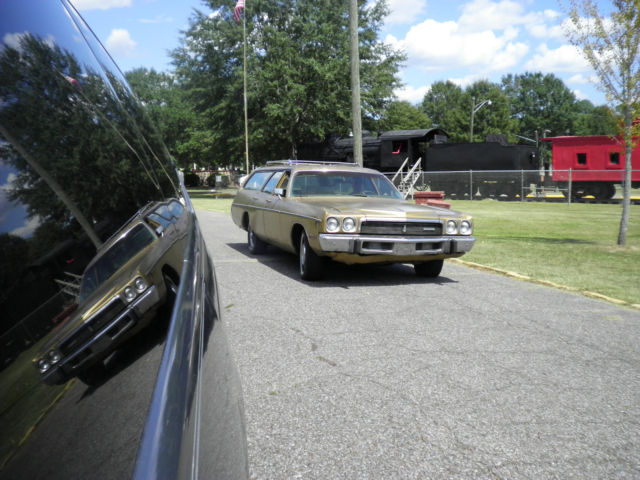 Custom Suburban Station wagon with fresh engine and transission, brakes, seats 1973 Plymouth Fury Custom Suburban