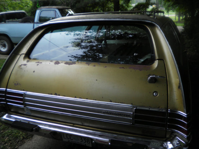1973 Plymouth Fury Custom Suburban - photo 12