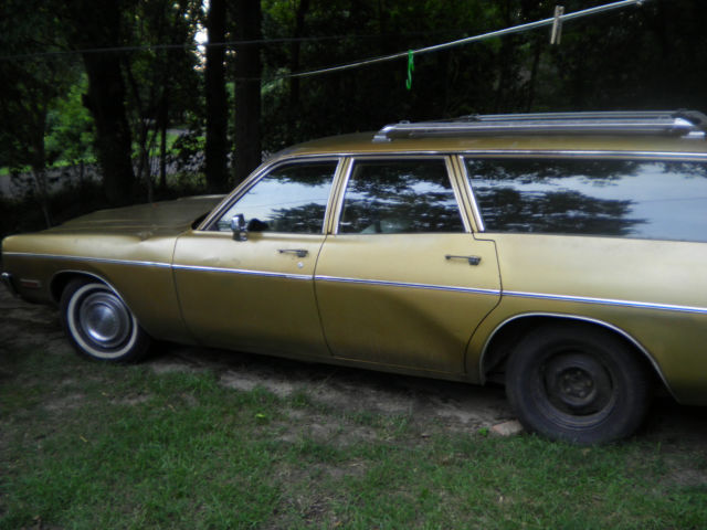 1973 Plymouth Fury Custom Suburban - photo 9