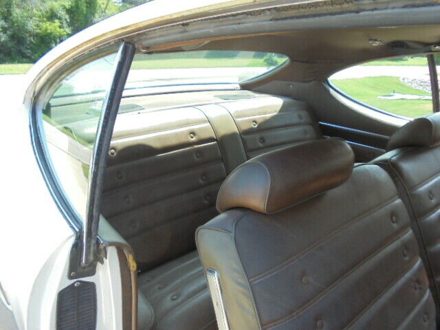 1972 Oldsmobile Cutlass 442 - photo 7