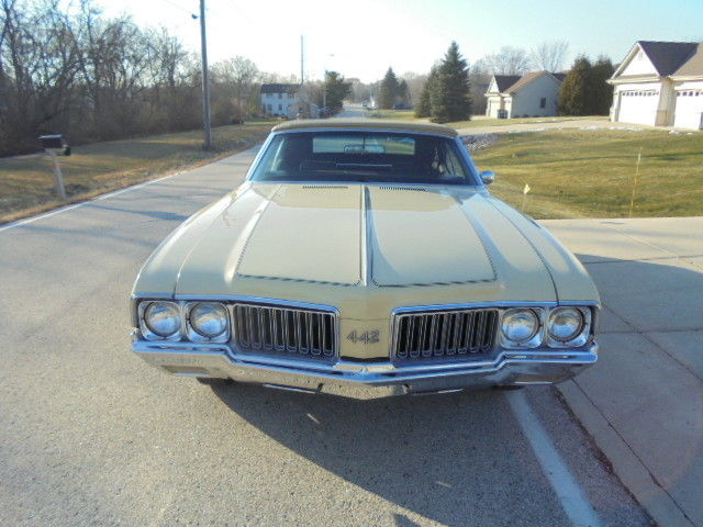 1970 Oldsmobile 442 convertible - photo 2