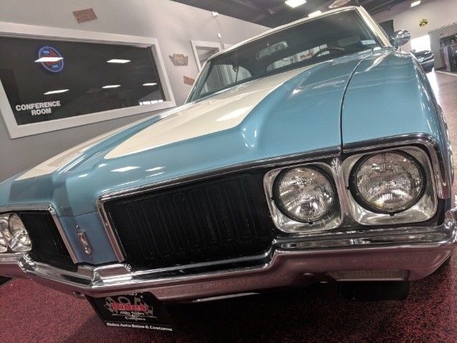 1970 Oldsmobile Cutlass S - photo 2