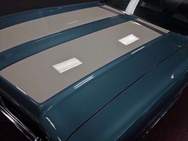 1970 Oldsmobile Cutlass S - photo 3