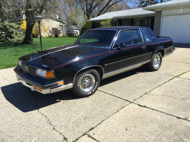 1988 Oldsmobile Cutlass CLASSIC - photo 2