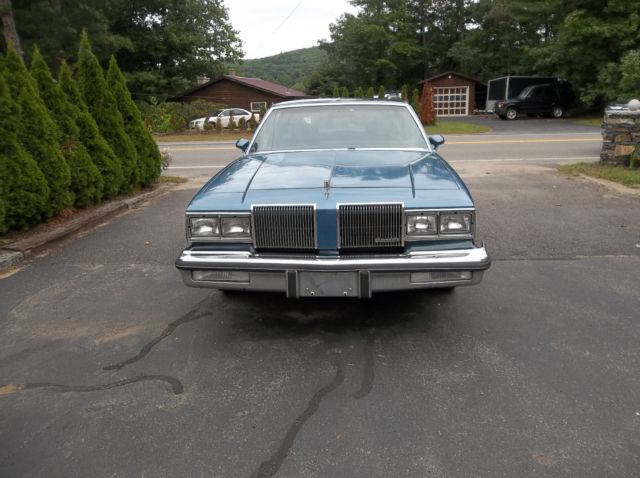 Cutlass Supreme model with T-Tops, Bucket Seats,Floor Shift & Rally Wheels 1980 Oldsmobile Cutlass