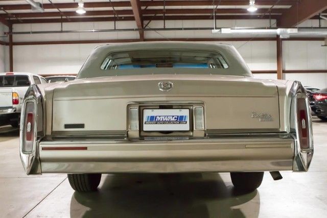 1992 Cadillac Brougham - photo 4