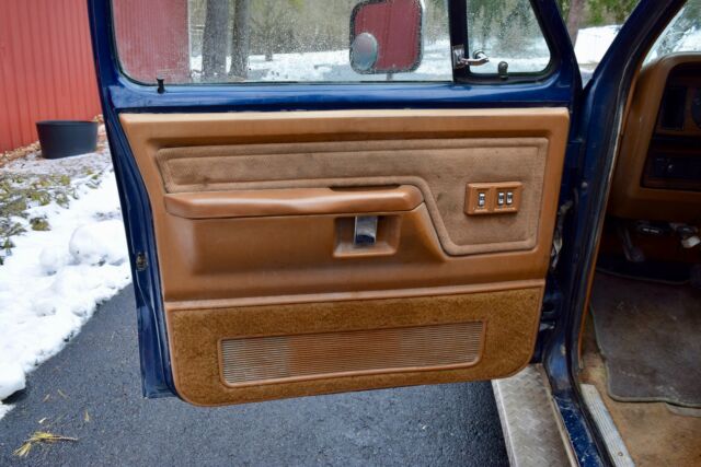 1993 Dodge Other Pickups LE - photo 2