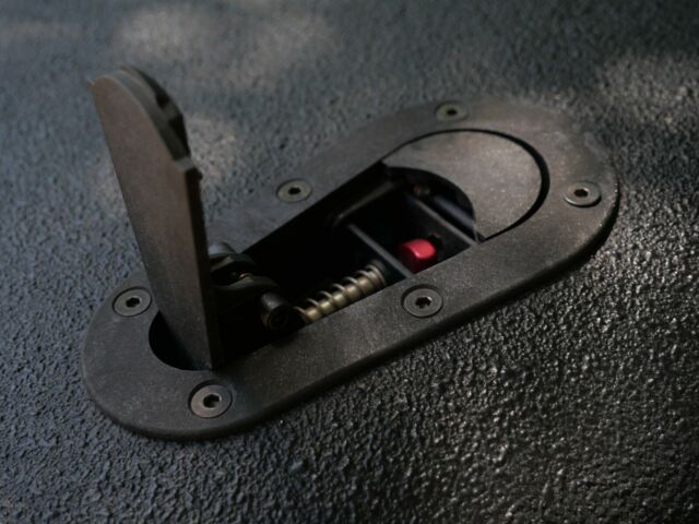 1991 Land Rover Defender 90 - Truck Bed - photo 11
