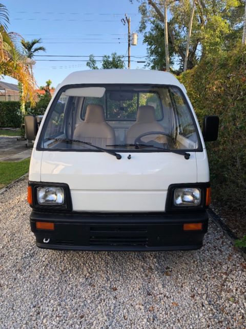 1900 Daihatsu Other Base 4x2