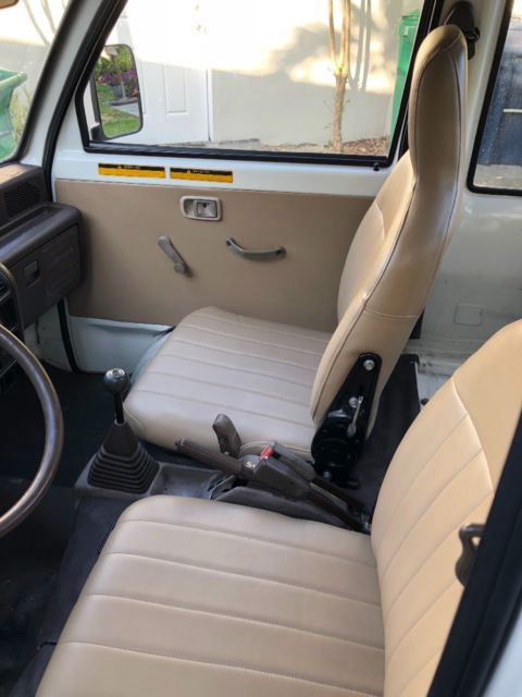 1900 Daihatsu Other Base 4x2 - photo 4