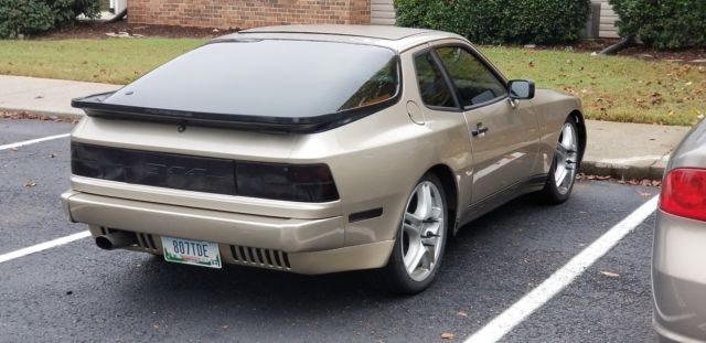 1985 Porsche 944 Base Coupe 2-Door - photo 6