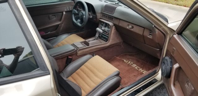 1985 Porsche 944 Base Coupe 2-Door - photo 7