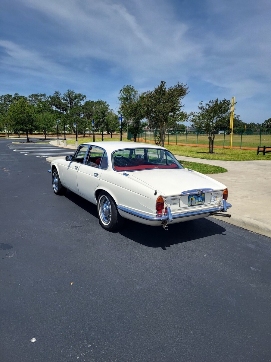1975 Jaguar XJ - photo 10