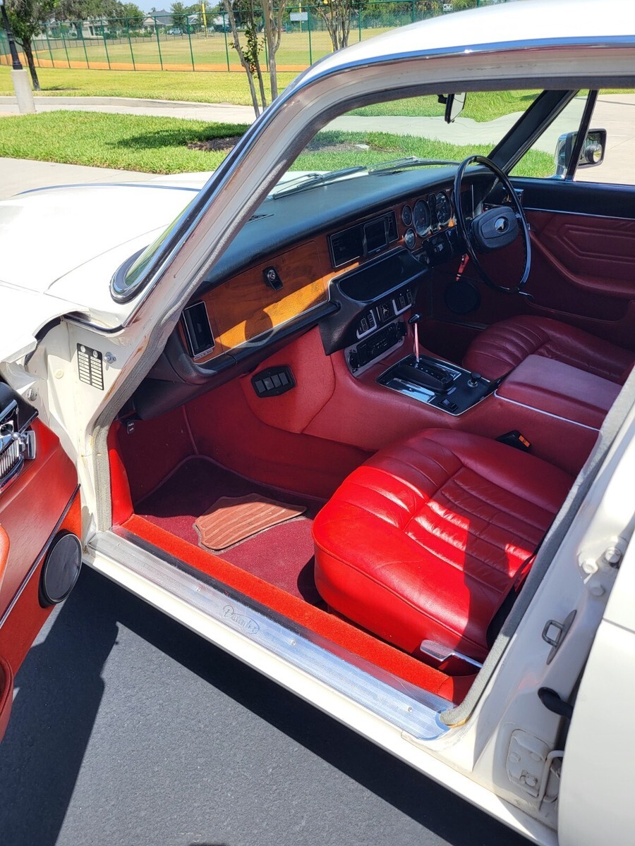 1975 Jaguar XJ - photo 13