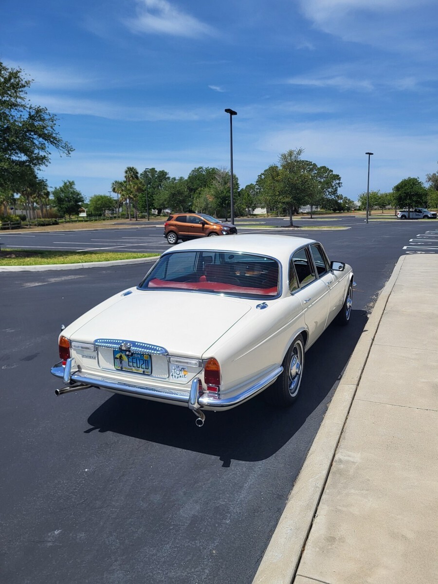 1975 Jaguar XJ - photo 9