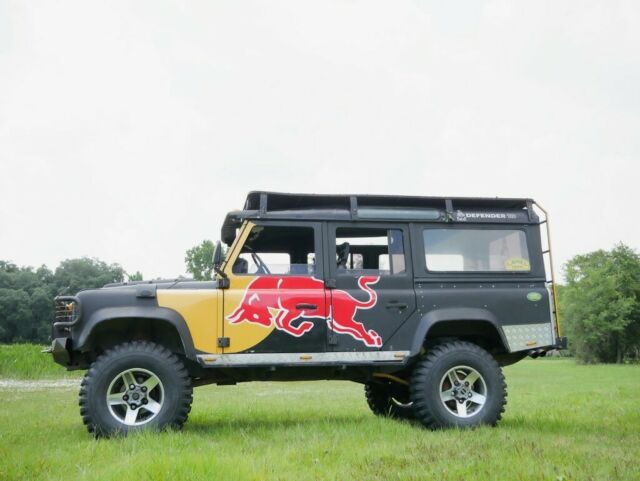 Dakar Red Bull 1988 Land Rover Defender 110 1988 Land Rover Defender