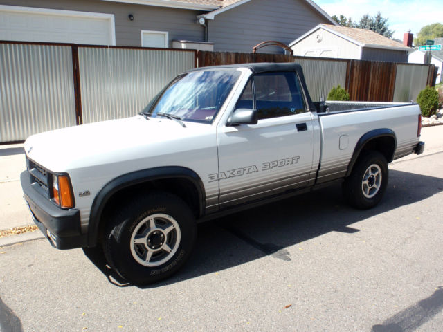 1989 Dodge Dakota - photo 2