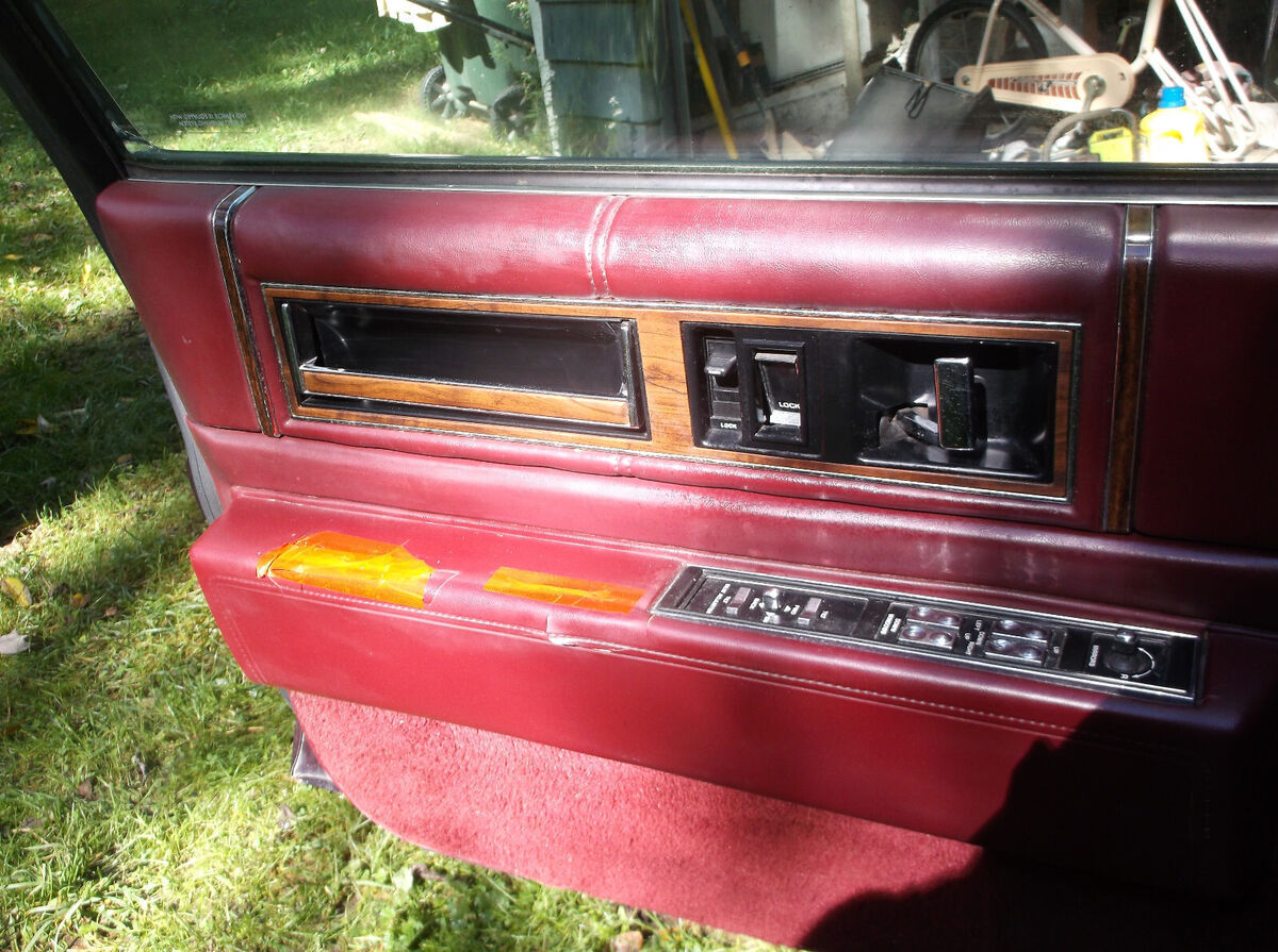 1993 Cadillac DeVille - photo 10