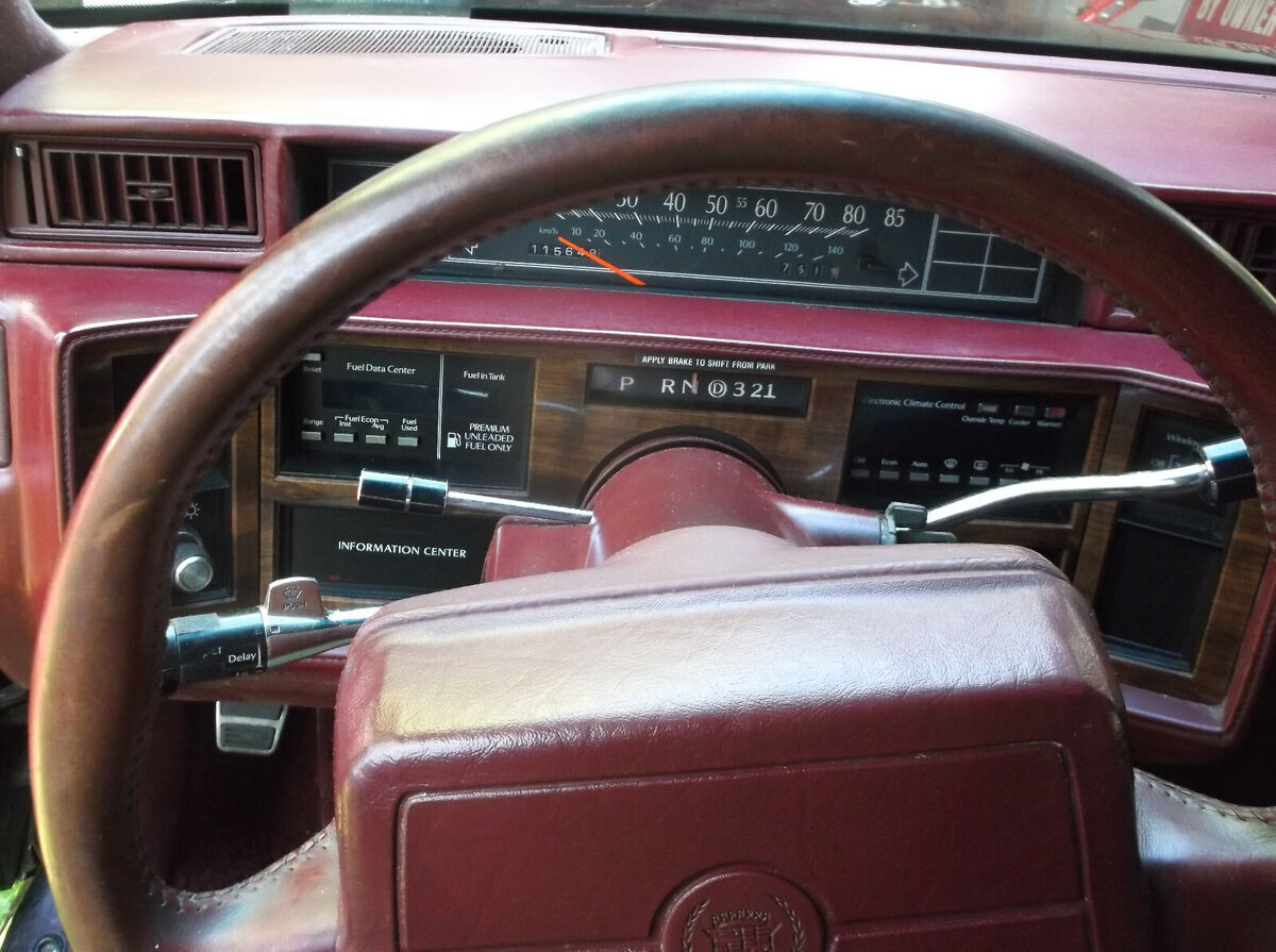 1993 Cadillac DeVille - photo 6