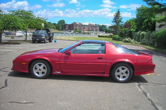 Dark red metalic/gray interior 16,300 orig miles unrestored museum quality cond 1991 Chevrolet Camaro RS
